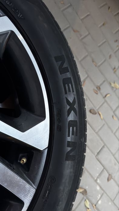 Диски с резиной 245/50/R20