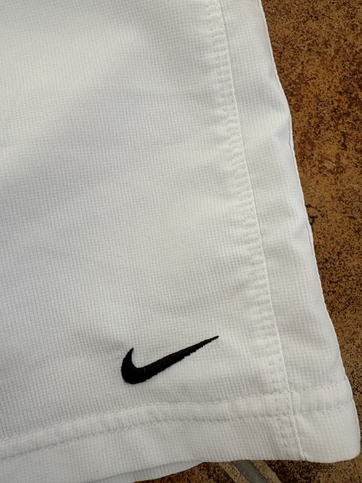 Nike pantaloni scurti copii 8-10 ani