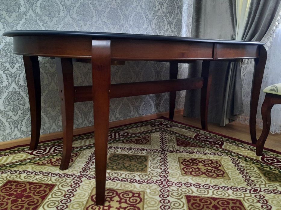 Стул и стулья для гостей