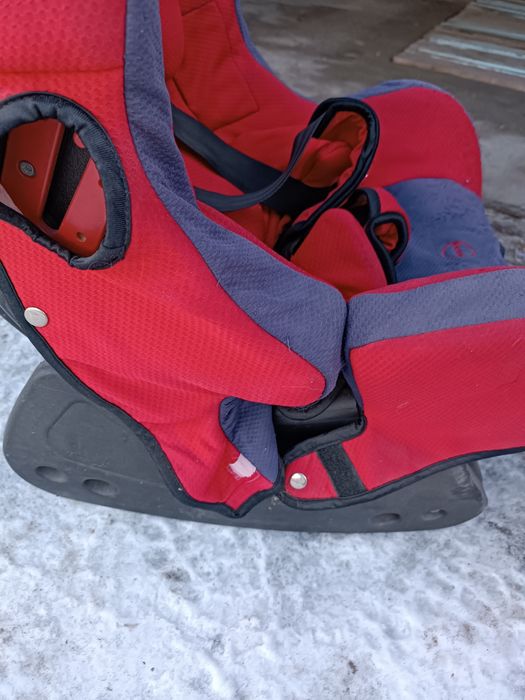 Продам детское автокресло