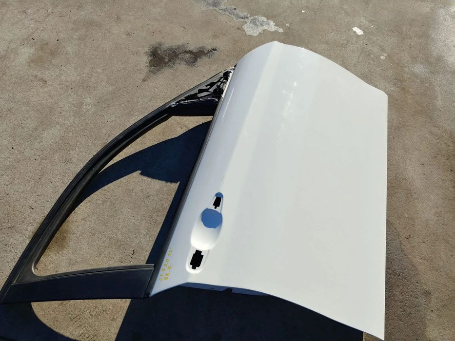 usa portiera dreapta  fata  bmw seria 1 f20  2013