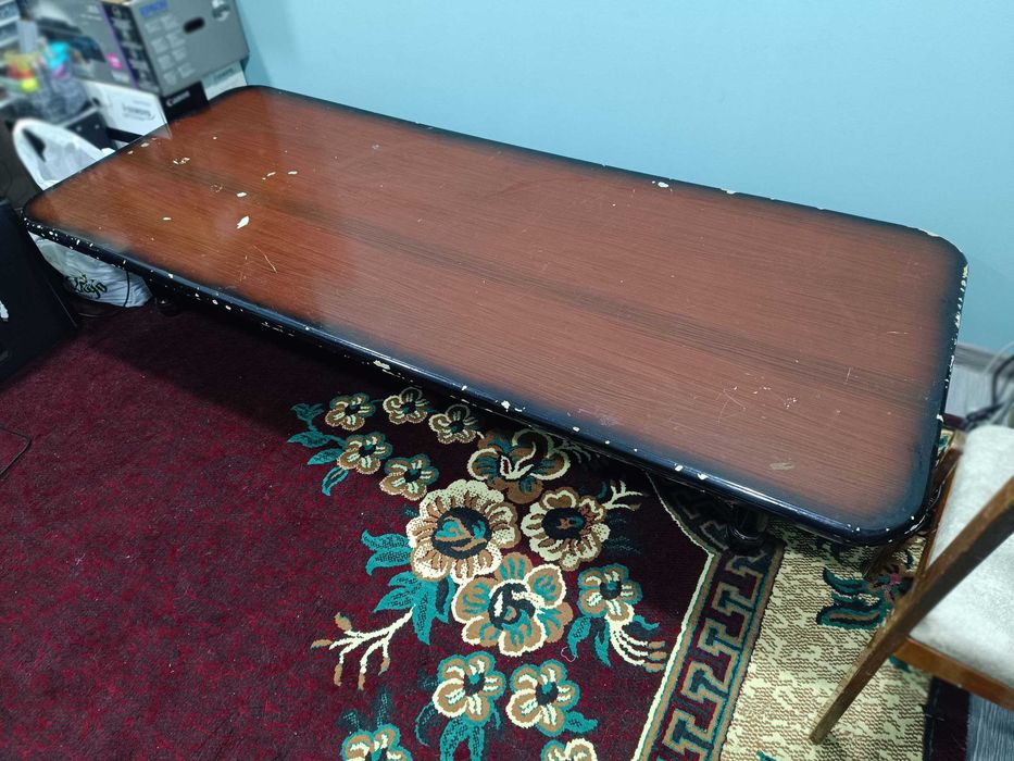 Продаю стол=хонтахта б/у. есть длинные и короткие ножки!