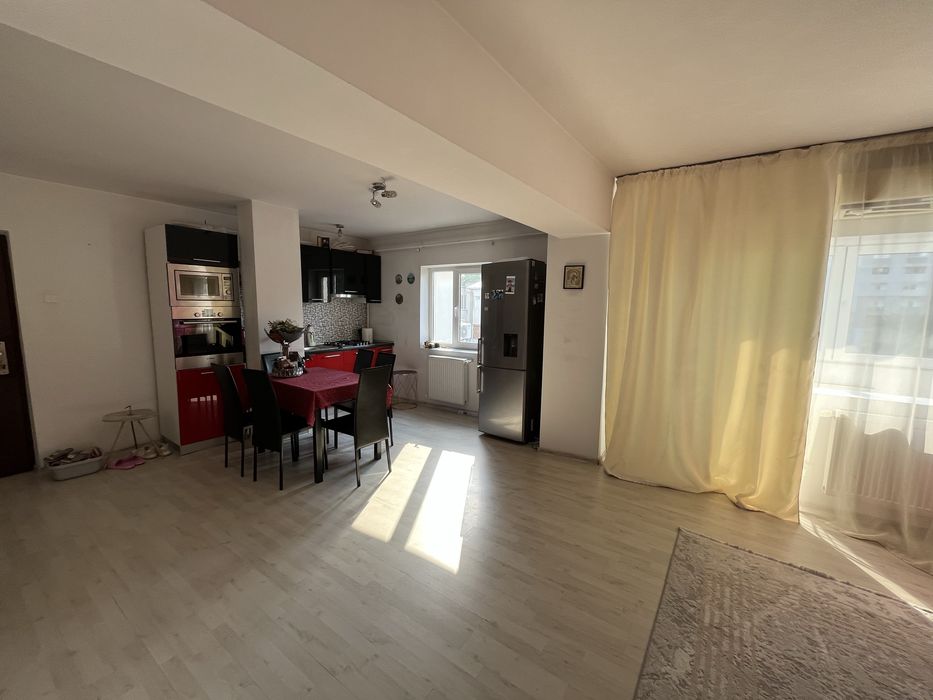 Apartament 3 camere