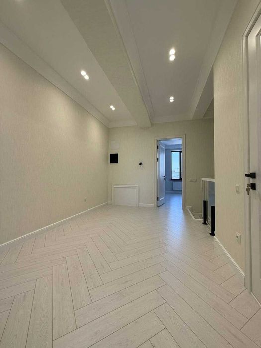 3-уровневый дом 470 м², 10 комнат, участок 3.3 сотки — Яккасарай р-н