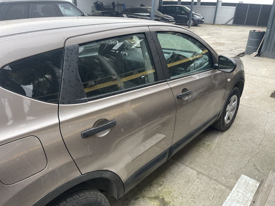 Usa/usi fata/spate Nissan Qashqai an 2007
