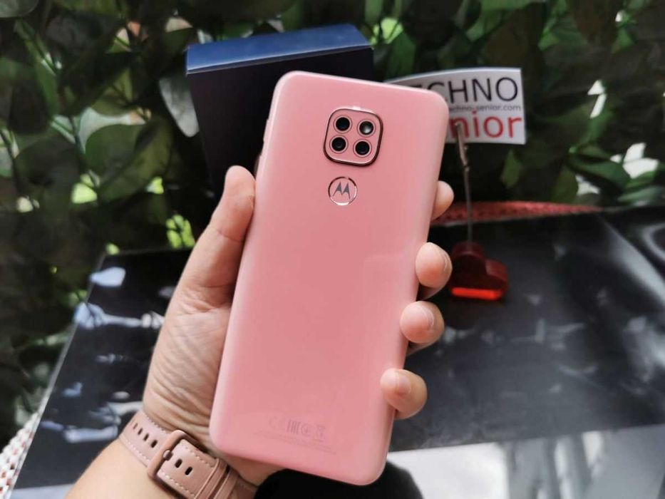 Motorola G9Play смартфон+бонус безжични слушалки Lenovo чисто нови