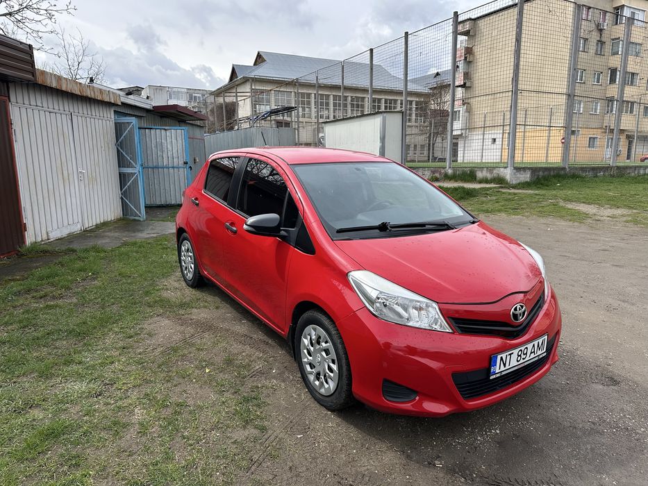 Toyota Yaris  2012 / 1.3 benzinǎ