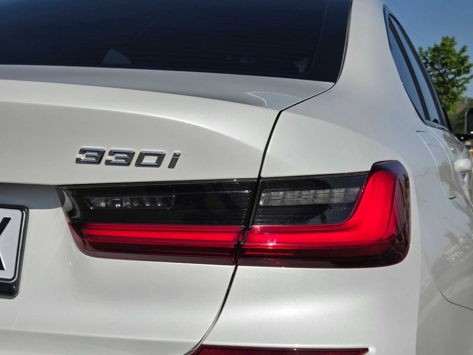 Vand BMW 330i stare perfecta 258 CP - an 2021