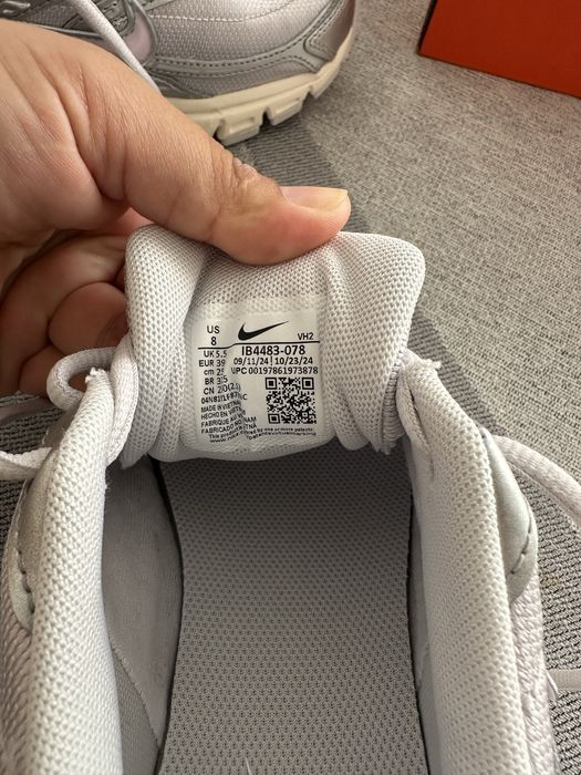 Женские кроссовки Nike