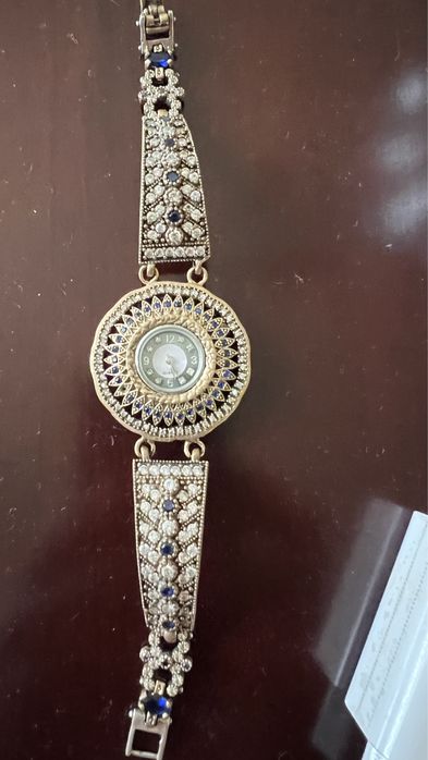 Ceas argint lucrat manual  pe comanda