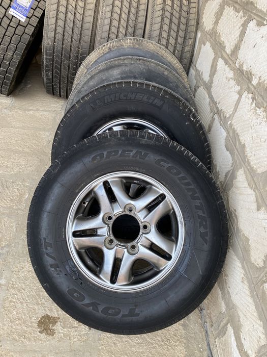 275/70/R16 комплект Срочно