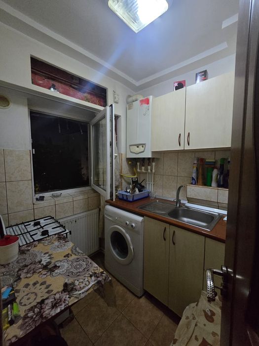 Vând garsonieră confort 1 situată în cartierul  HCC bloc G2 etajul 2