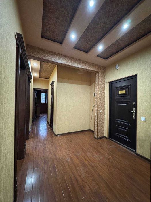 Квартира сотилади Гулобод Гунча метро Тинчлик 3/2/5