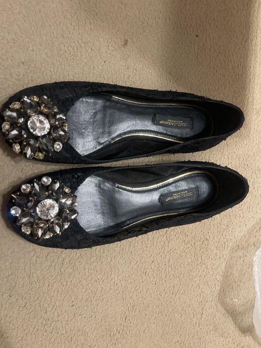 Продаються балетки dolche g gabanna