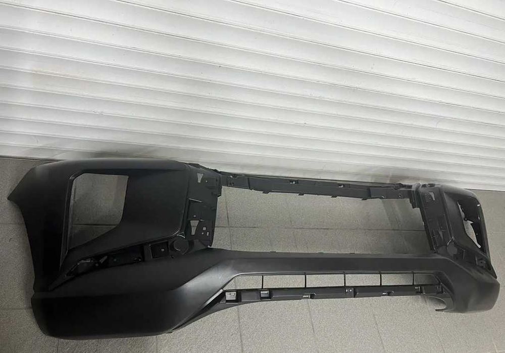 Бампер передний Mitsubishi L200