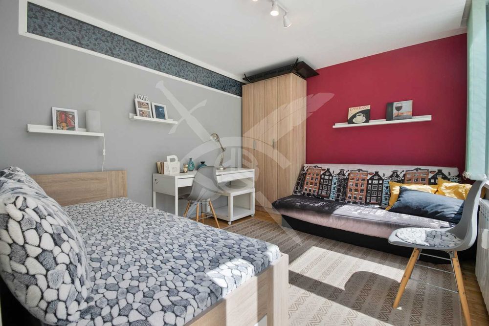 Продава се Тристаен апартамент в София, Изгрев - 90 кв.м за 3300 €/кв.м - Снимка #8