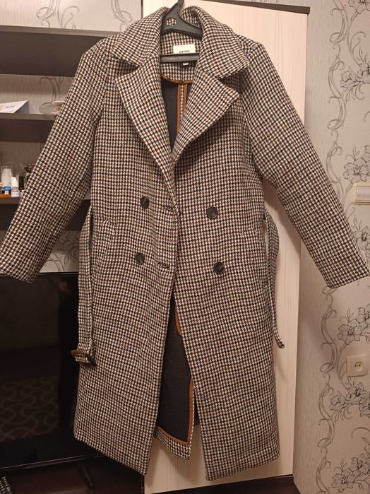 Демисезонное пальто