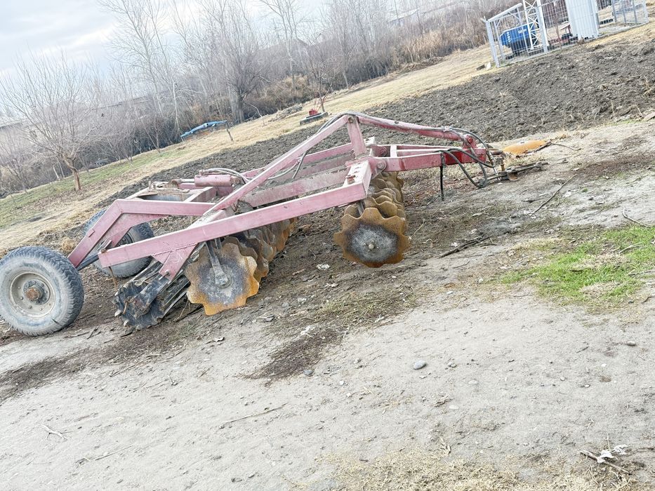 диска сотилади холати яхши ишга таёр