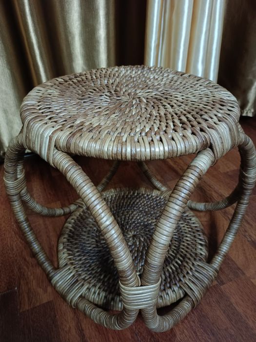 Столик плетеный ручная работа