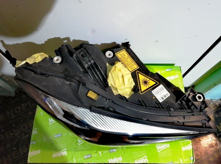 Фар фарове за БМВ М8 Г14 Г15 Г16 / BMW 8 G14 G15 G16 Laser Лазер.