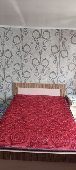 Двухспальная кровать