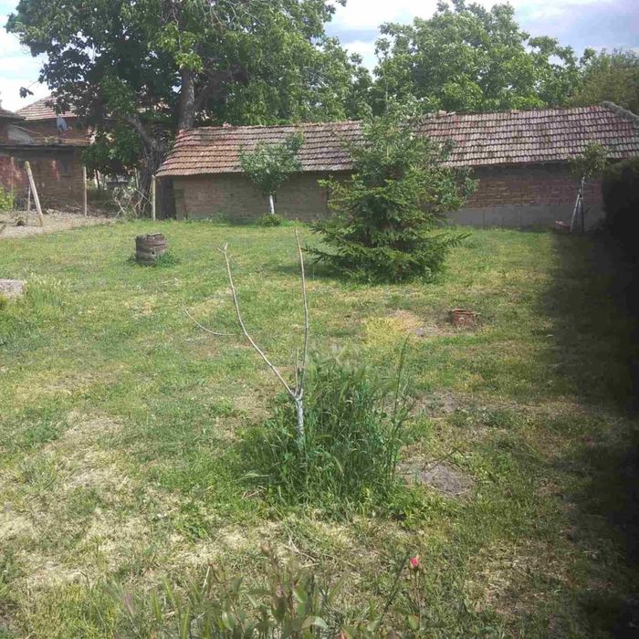 КЪЩА - с. Гиген обл. Плевен