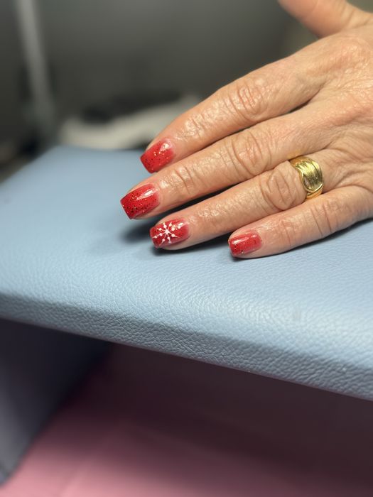 Aplic unghii gel-semi/pensat