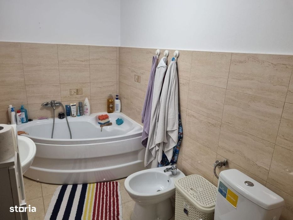 De vanzare casa cu 3 camere in Lugoj