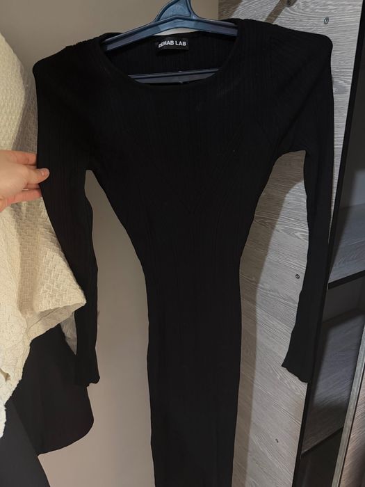 Красивые пиджаки, платья, свитер, костюмы