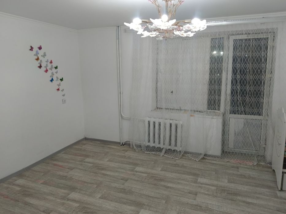 Продаётся квартира в центре шадрино 4