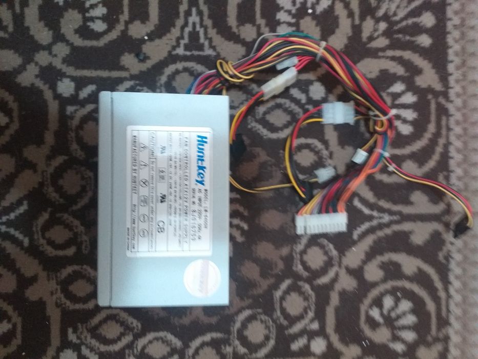 Блок питания и видеокарта для ПК