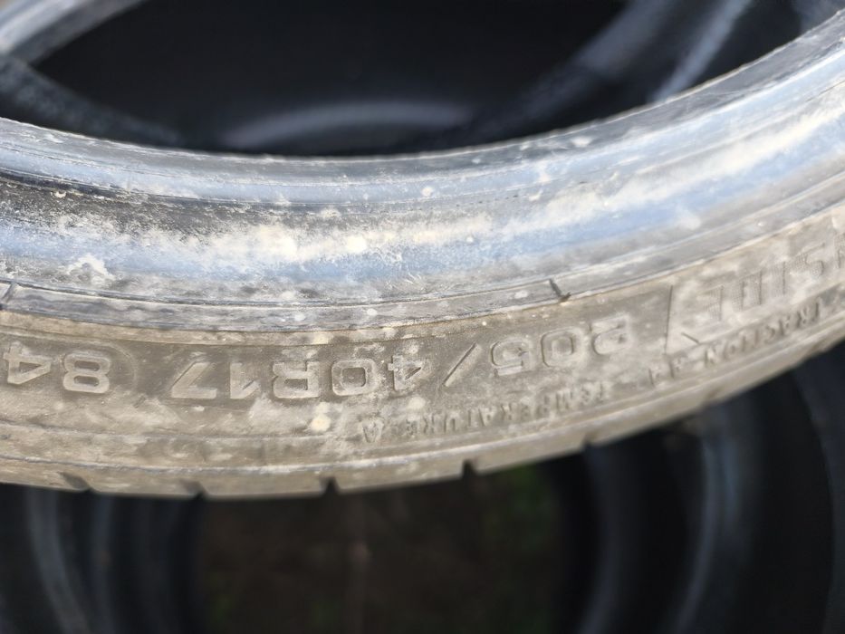 Set  4 Anvelope 205 40 R17 Vara