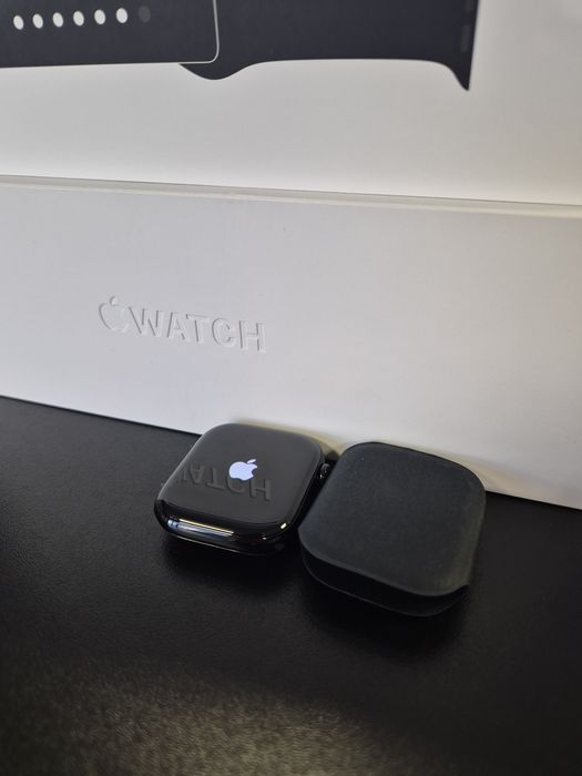 Apple Watch 10 / Jet Black / 46 mm / DeluxGSM