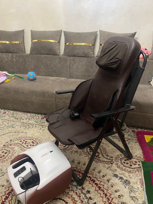 Массажное кресло для спины и ног