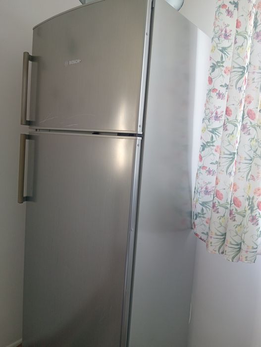 Холодильник сатылады