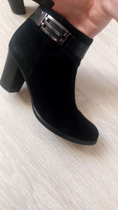 Продам ботильоны в отличном состоянии