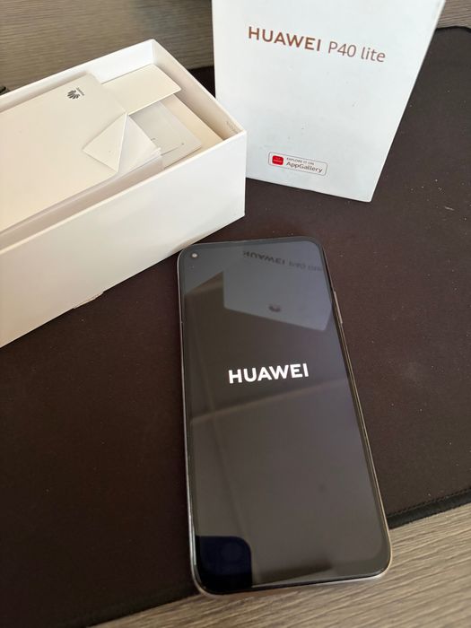 Телефон Huawei P40 lite