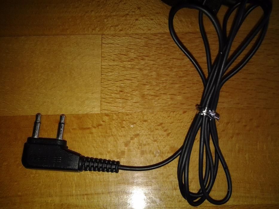 Casti audio cu 2 pini