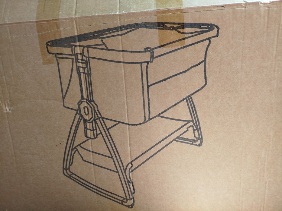 Продам манежку в отличном состоянии