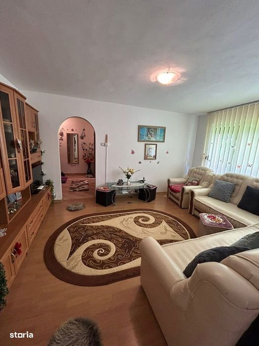 De vanzare apartament 2 camere, zona Cresei de Copii,mobilat, utilat