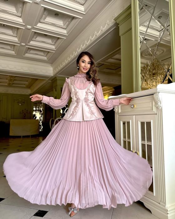 Двух элегантное платье — срочно продам!