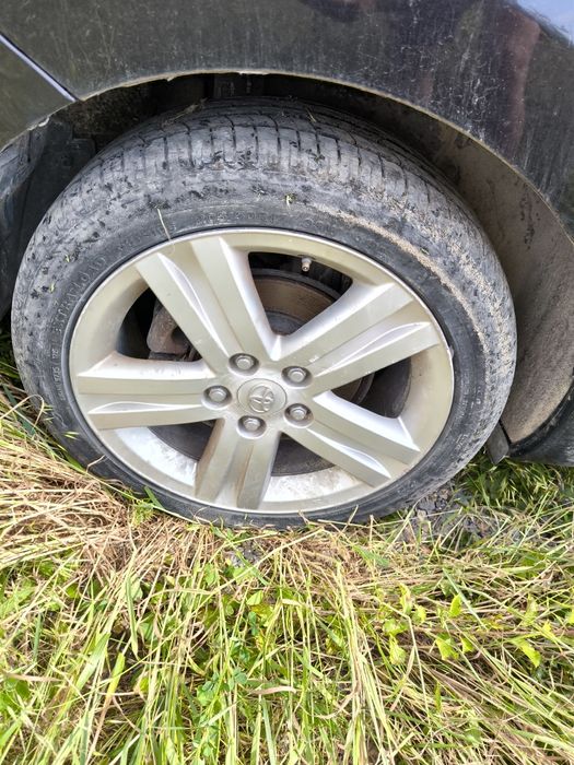 Тойота Аурис D kat На части