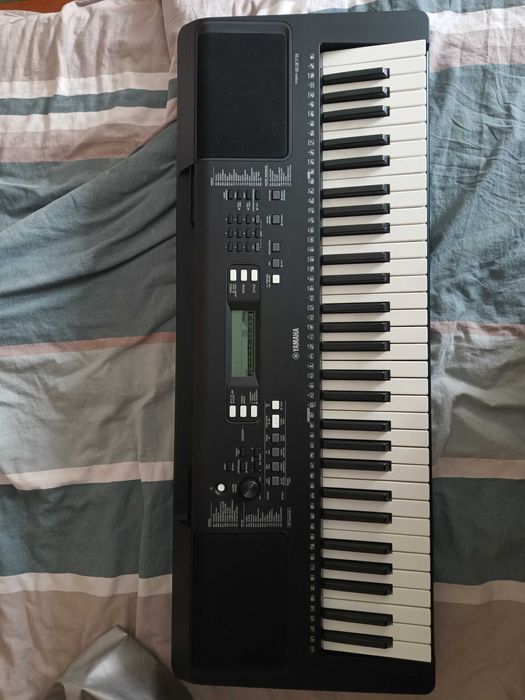 Електронен синтезатор - YAMAHA MUSIC PSR-E373 -