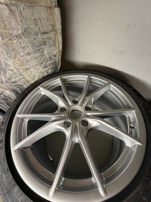 Оригинални Porsche 911 (991.2) джанти 20" + Michelin Pilot Sport Cup 2
