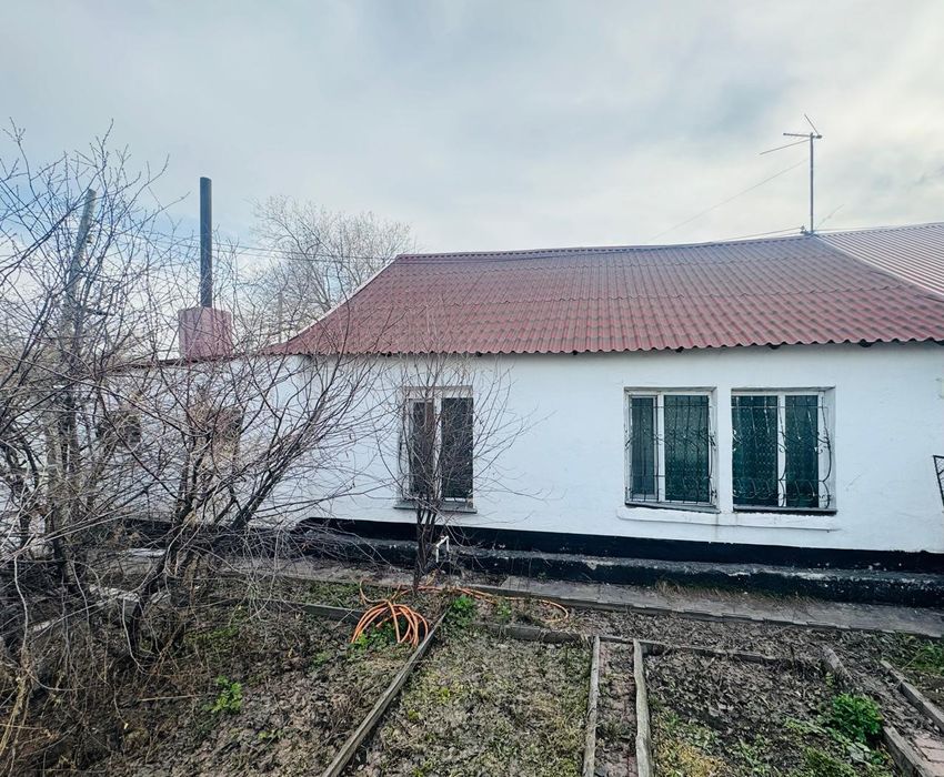 Предлагаем 4-ком дом с центральными коммуникациями по ул. Торговая