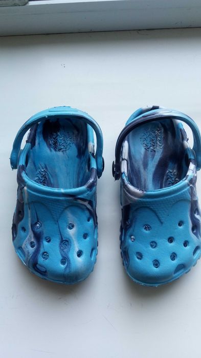 Разнаяобувь для девочки.