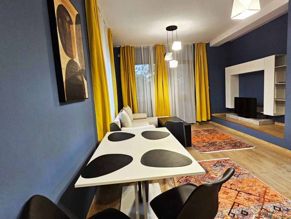 Предлагам цяла самостоятелна сграда с 11 апартамента