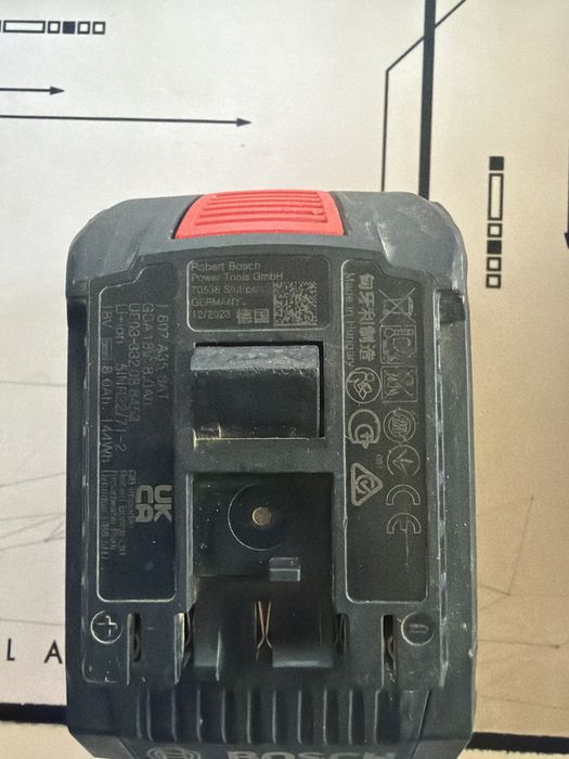 Acumulator bosch 8 Ah 18V in stare f buna