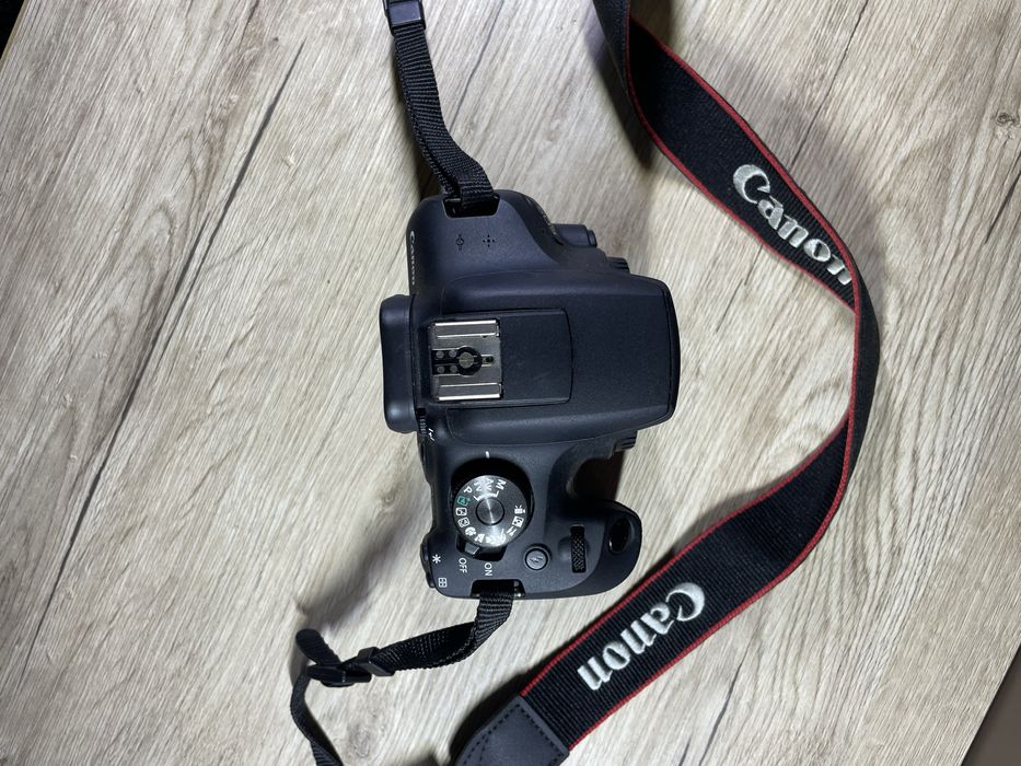 Canon 2000D obiectiv 24-85 mm