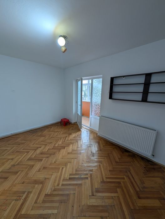 Apartament 3 camere, etaj 1